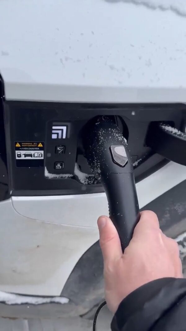 EVPEIWE Level 1/2 Portable EV Charger - 32A SAE J1772 with 25ft Cable - Image 7