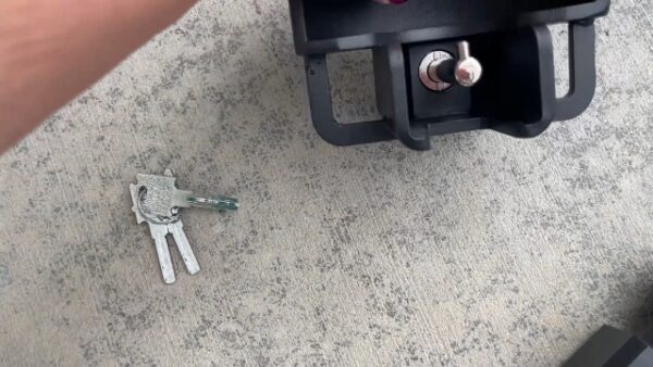 Heavy Duty Trailer Hitch Lock - Anti Theft Security for 2 Inch Couplers - Image 7